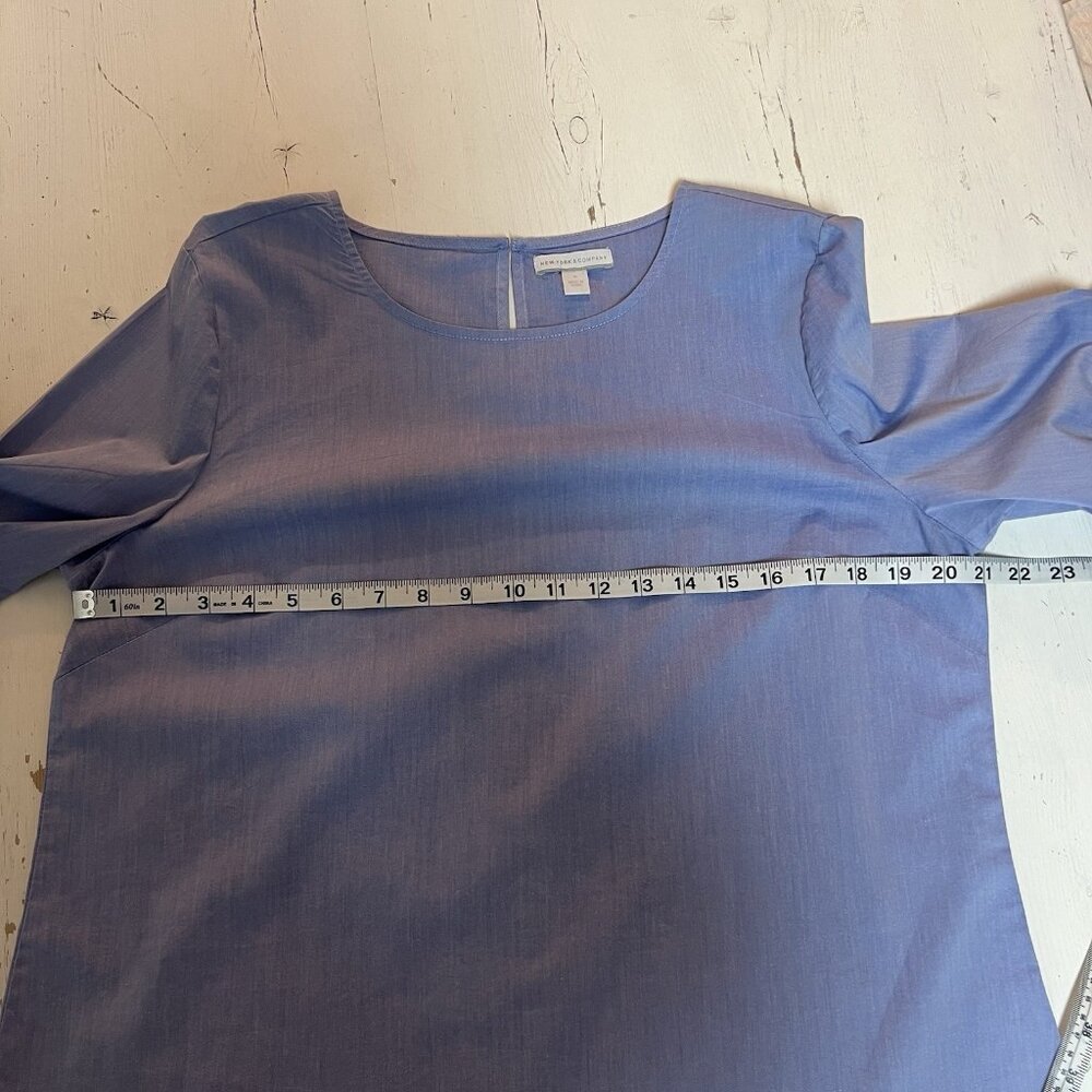 NYC NEW YORK & COMPANY Women's Blue White Top Lace 3/4 Bell Sleeve M Oversized - Picture 5 of 13